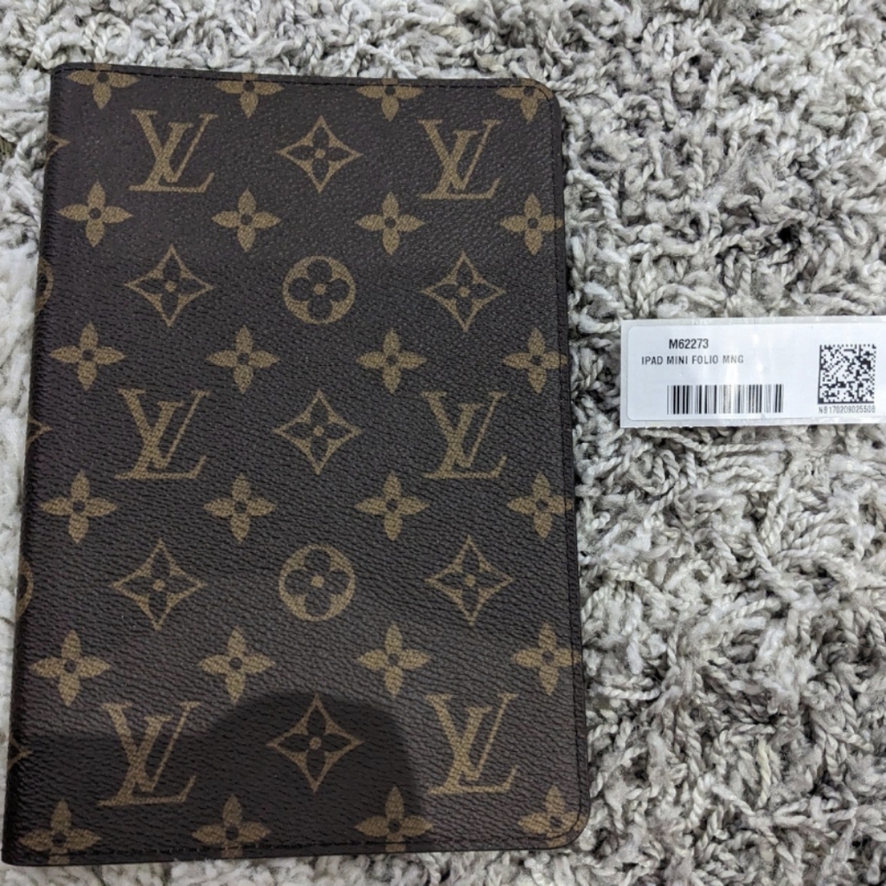iPad mini  Louis Vuitton Case.